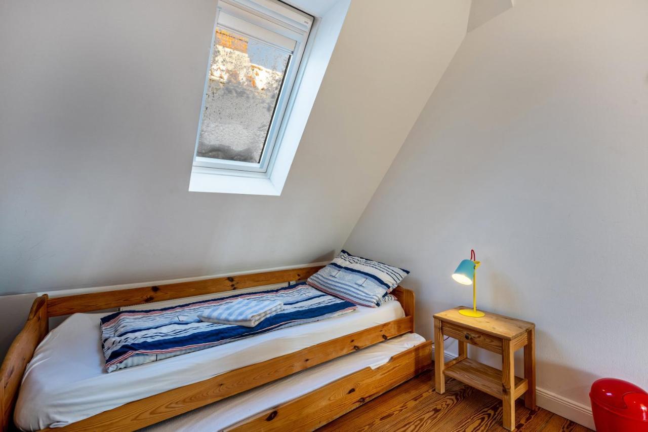 Haus Uebersee Tonga * Lübeck